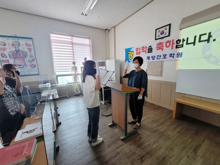 현금홀덤 어플선서.jpg